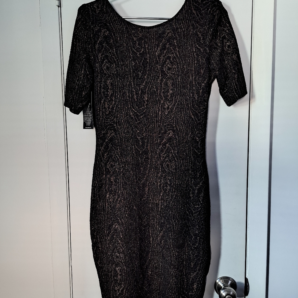 AX Paris. NWT. Size 8.